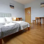Bialy Dom Δωμάτια σε οικογενειακή κατοικία *